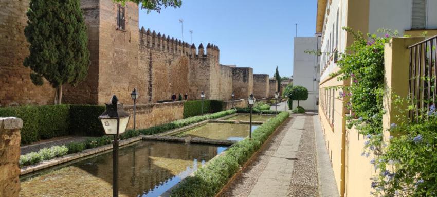 Patio De La Muralla Apartamentos Кордоба Екстериор снимка